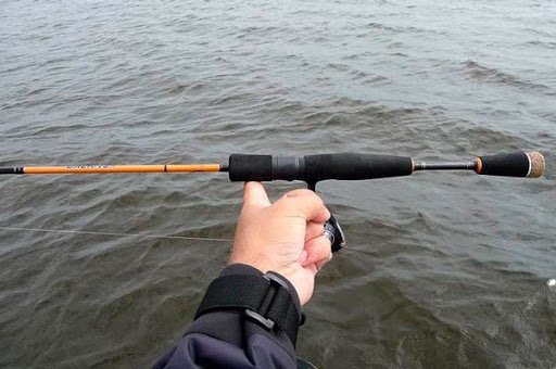 Рыбалка на твистер и техника ловли для начинающих