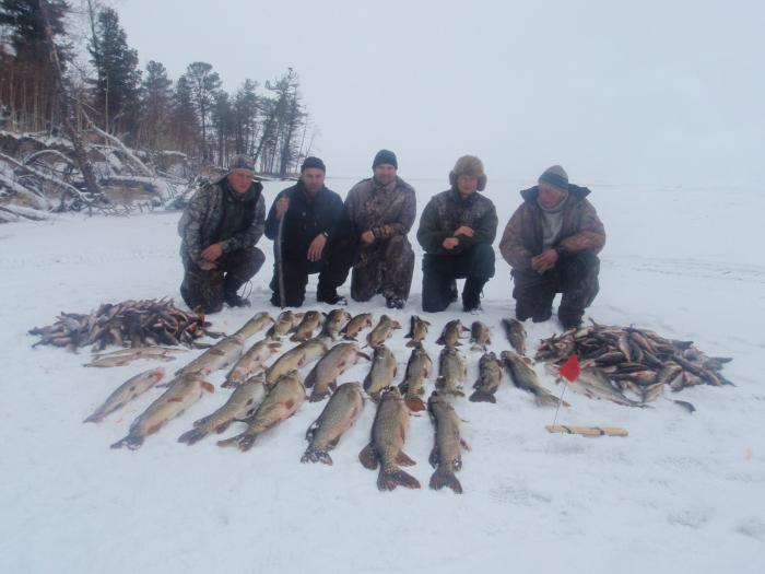 Wintervissen in Siberië seizoen 2023: theorie en praktijk van vissen op video